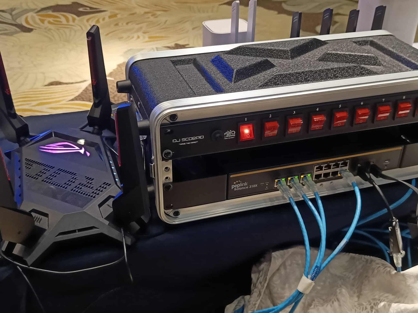 Cybrix bonding router